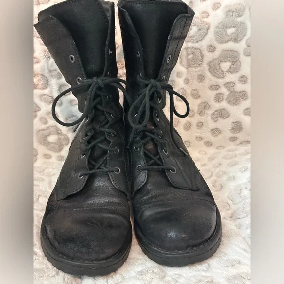 BORN Leather Women’sCombat Boots - Picture 1 of 7